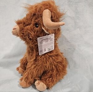 NWT Highland Cow Dog Toy! Squeaks!